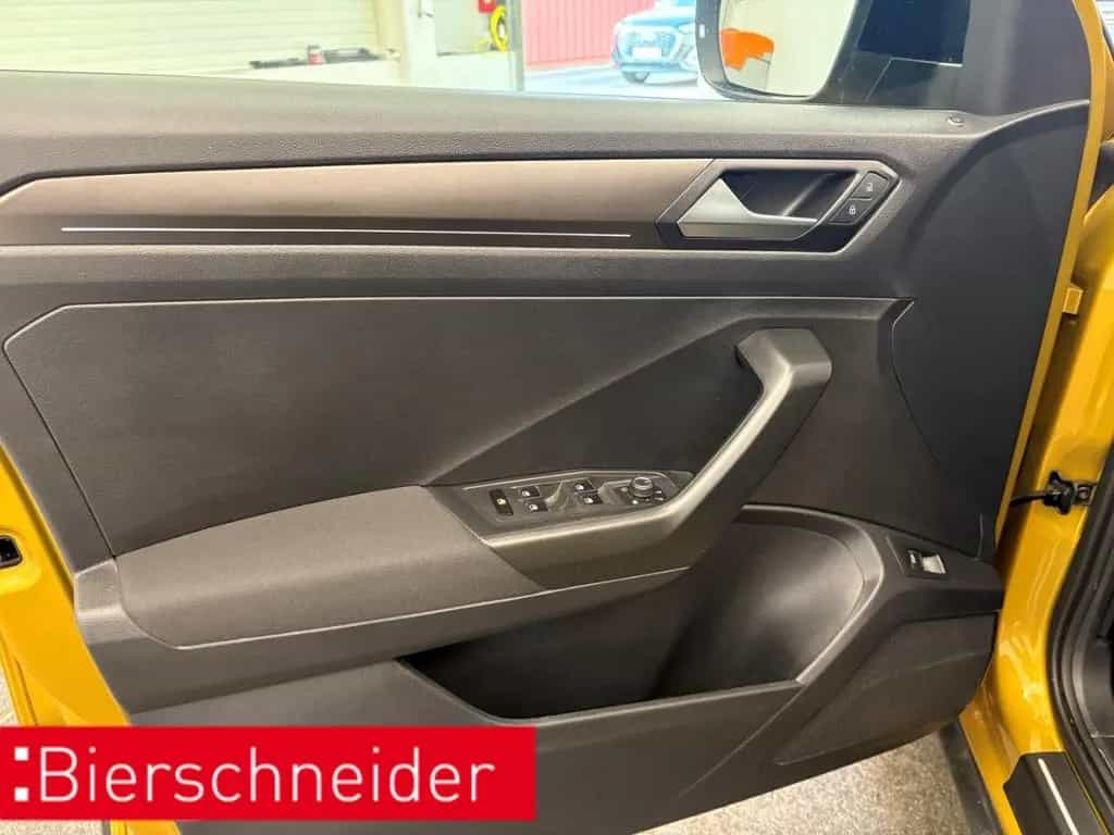 Volkswagen T-Roc 1.5 TSI DSG Style LED KAMERA AHK NAVI PDC 05/2019-photo-16