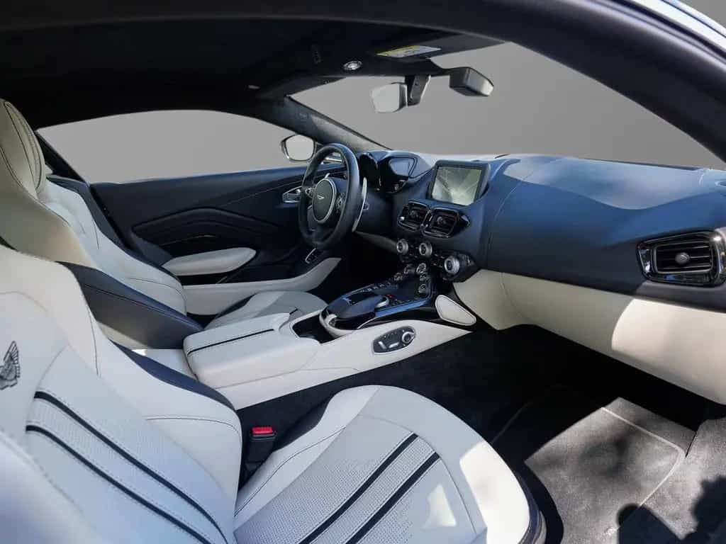 Aston Martin V8 Vantage Vantage V8 Coupe Onyx Black / Ivory 07/2022-photo-18