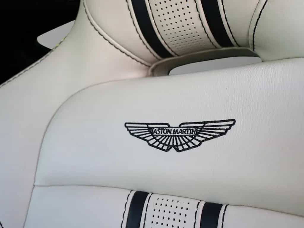 Aston Martin V8 Vantage Vantage V8 Coupe Onyx Black / Ivory 07/2022-photo-20