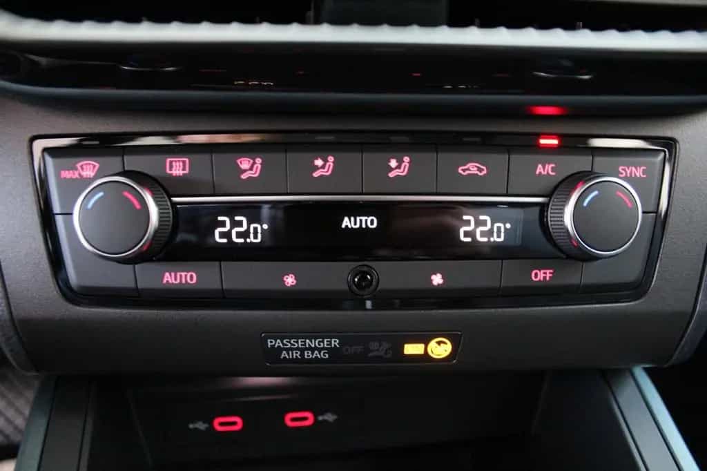 Seat Arona Xperience DSG 110PS Kessy ACC Kamera 02/2023-photo-11