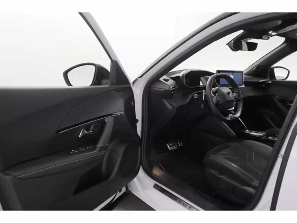 Peugeot 2008 1.2PureTech Aut.130 GT+LED+NAVI+VIRTUAL+PDC 06/2024-photo-15