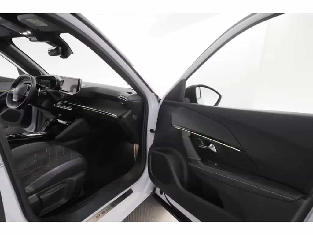 Peugeot 2008 1.2PureTech Aut.130 GT+LED+NAVI+VIRTUAL+PDC 06/2024-photo-20