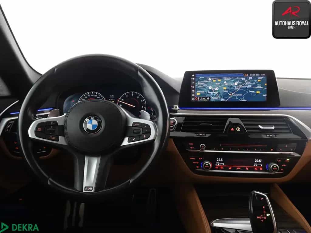 BMW 5 Series 540 i T xDrive M SPORT SHADOW 360GRAD,B+W,MEMORY 10/2018-photo-15