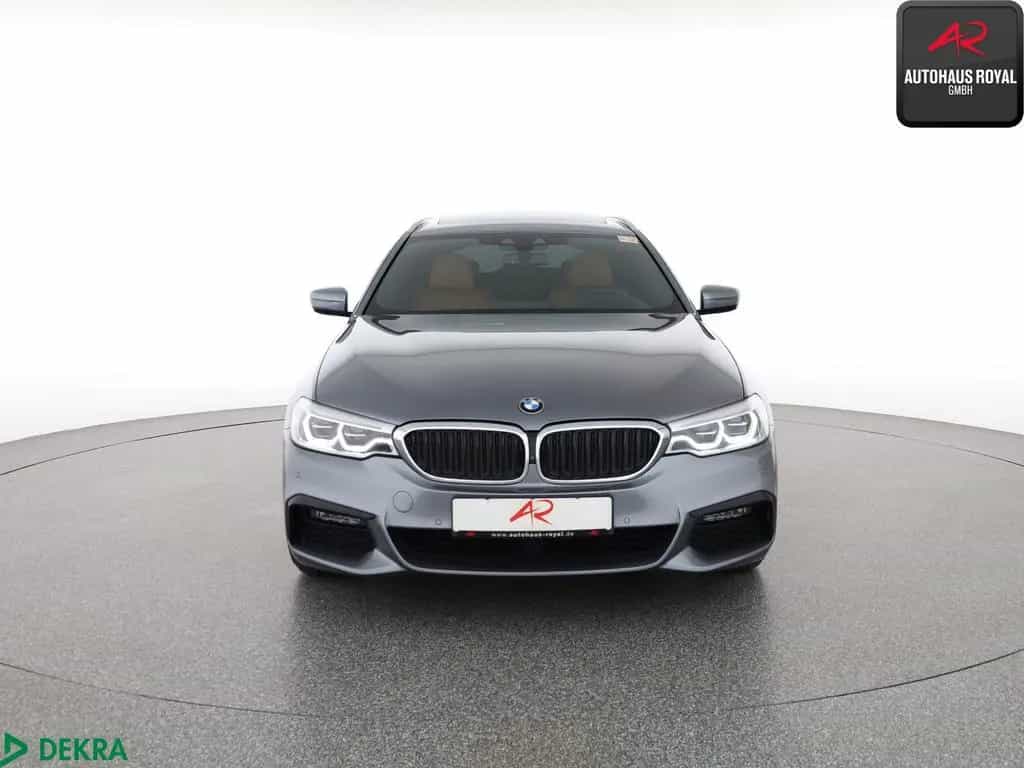BMW 5 Series 540 i T xDrive M SPORT SHADOW 360GRAD,B+W,MEMORY 10/2018-photo-7