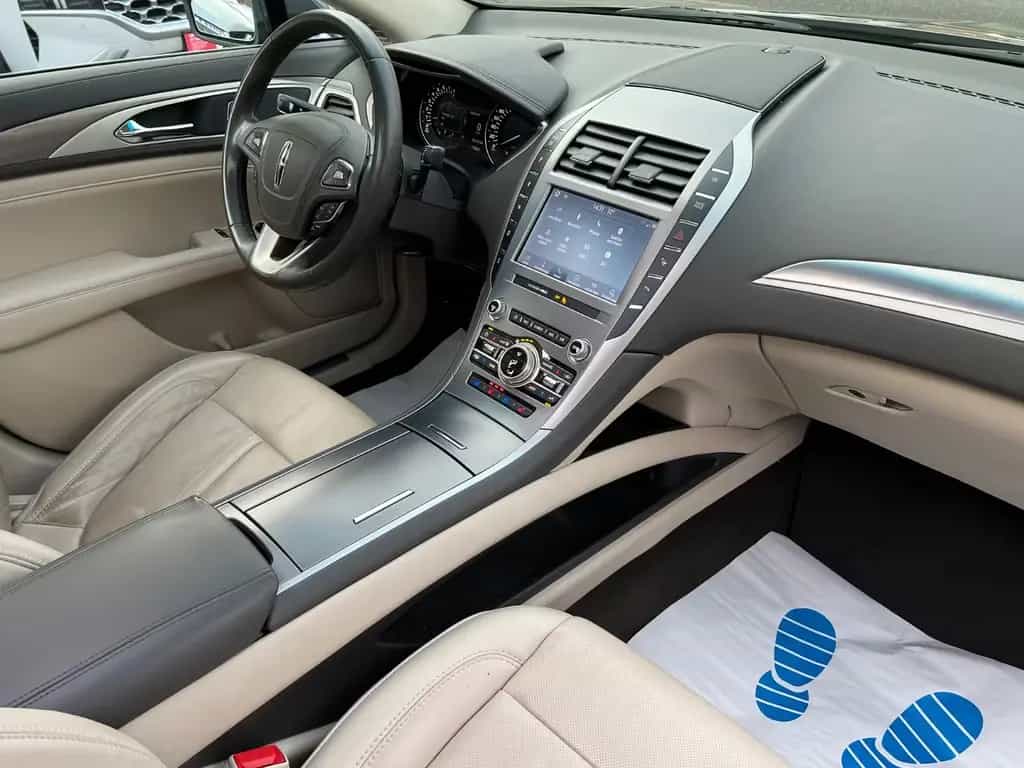Lincoln MKZ 11/2021-photo-19