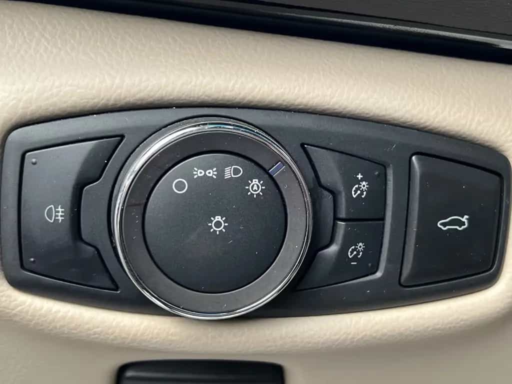 Lincoln MKZ 11/2021-photo-27