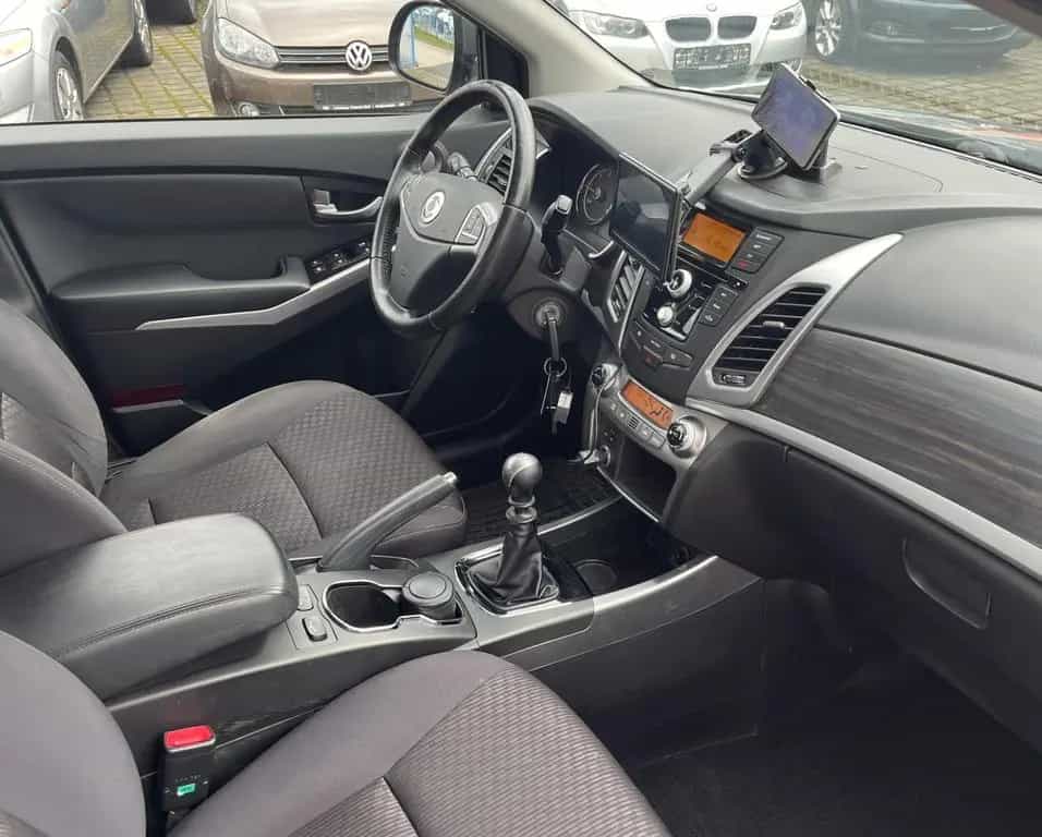 Ssangyong Korando 2.0 D20T 4x2 08/2015-photo-11