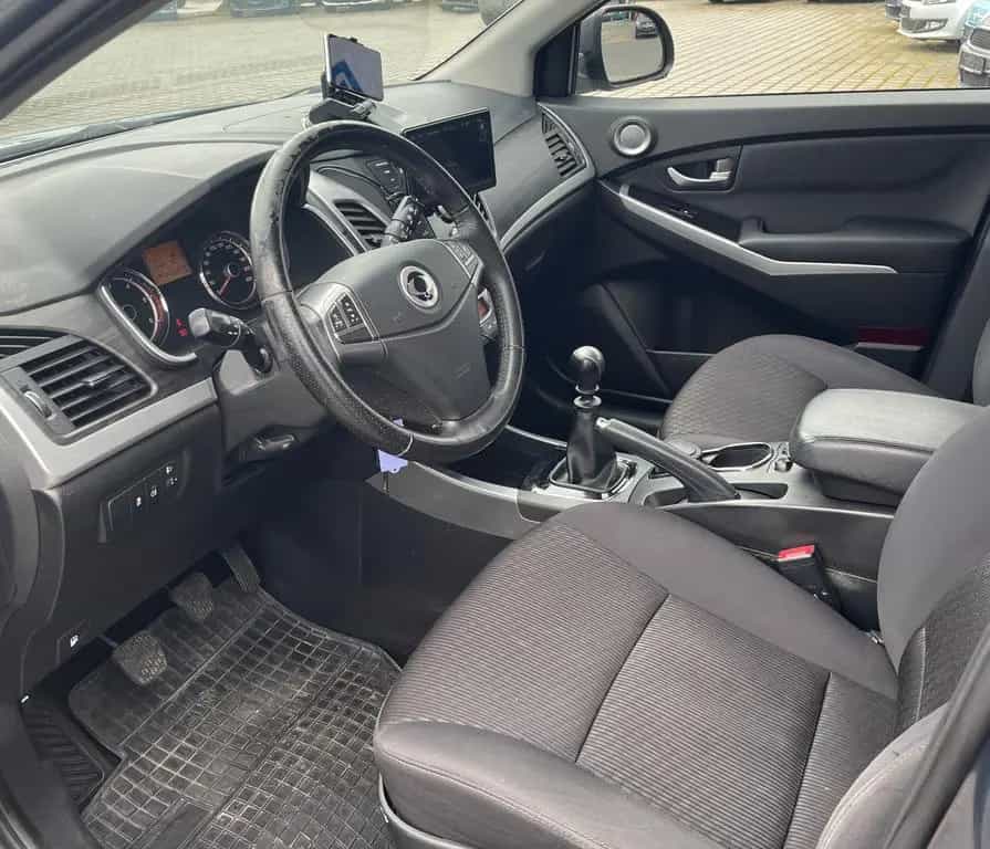 Ssangyong Korando 2.0 D20T 4x2 08/2015-photo-8