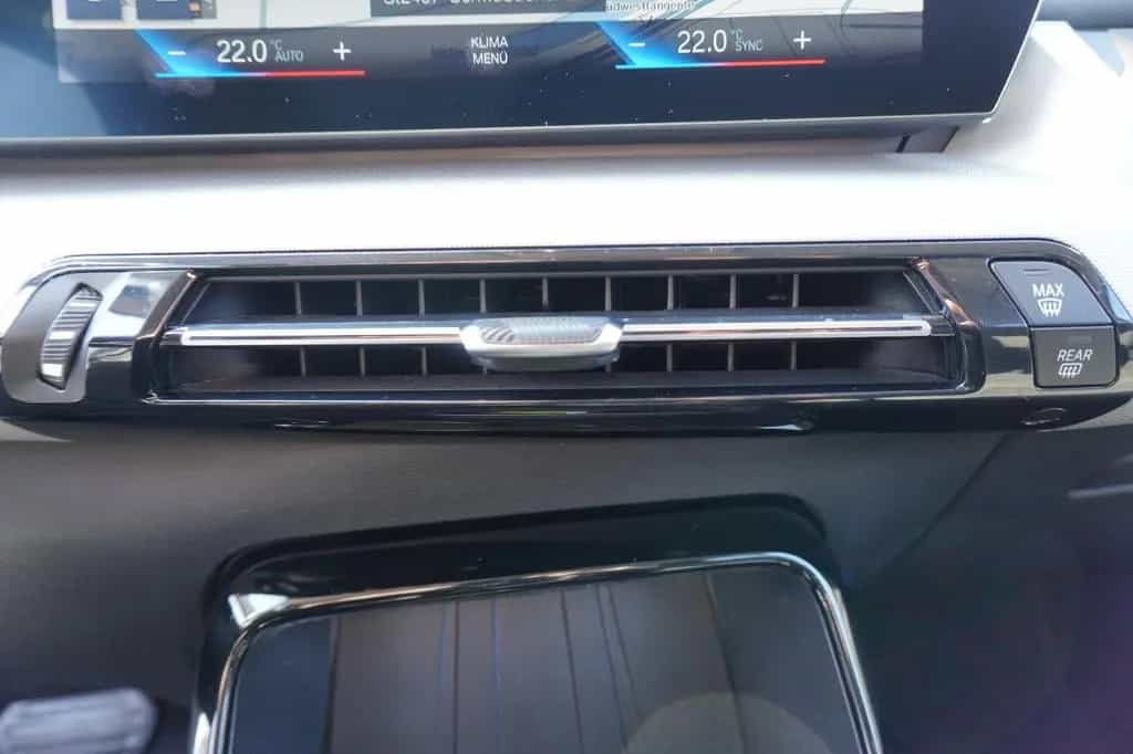 BMW 2 Series 218d Active Tourer*NAVI*LED*SPORT*SEHR GEPFLEGT* 07/2022-photo-27