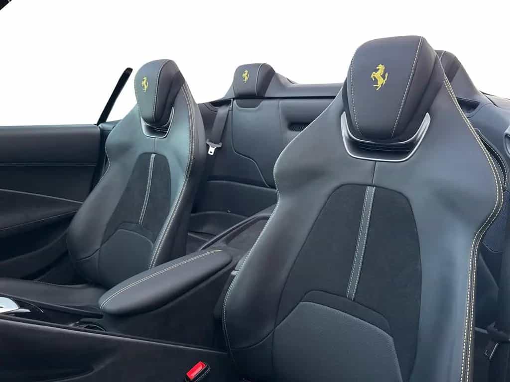 Ferrari Roma Spider *LED-Scheinwerfer*20 Zoll Felge* 06/2025-photo-14