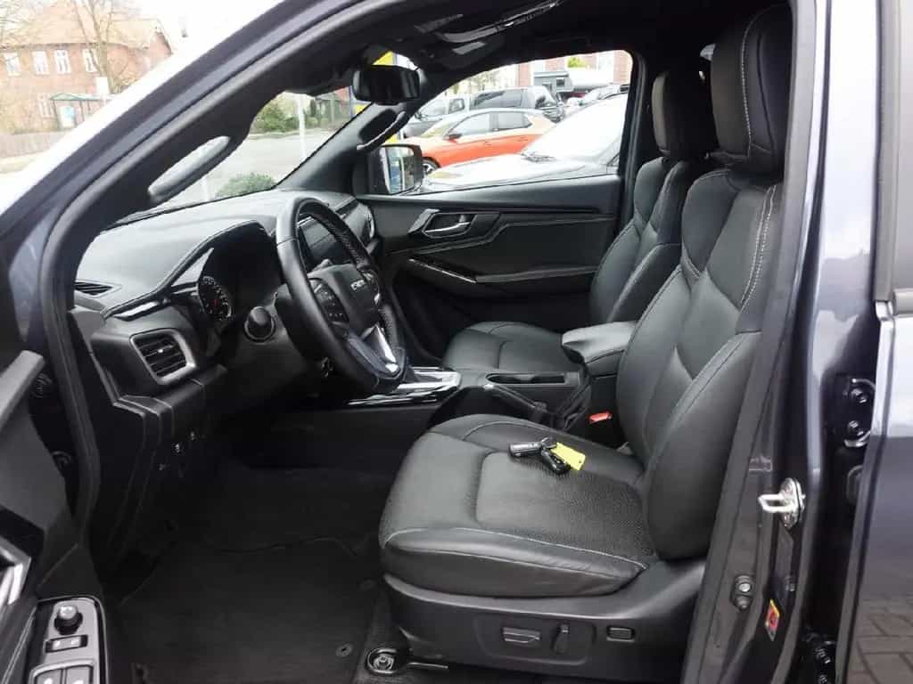 Isuzu D-Max Double Cab 1,9 LSE 09/2022-photo-9