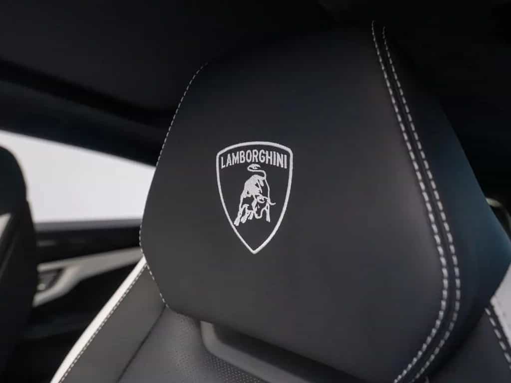 Lamborghini Urus S 23" B&O PANO MASSAGE PARK-ASSIST ADP 04/2025-photo-19