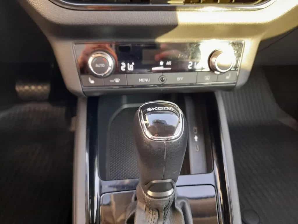 Skoda Scala 1.5 TSI NAVI/APP~LED~2xPDC~SHZ~RFK~DAB~GRA 04/2021-photo-21