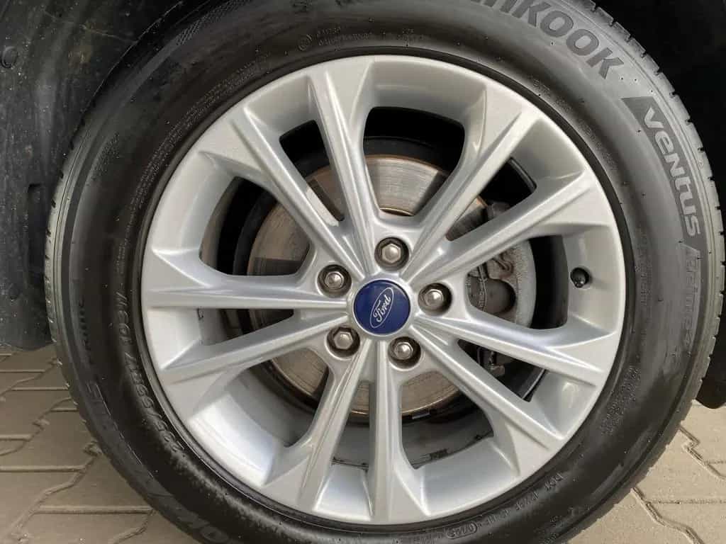 Ford Kuga Titanium+AHK+Xenon+PDC+BLIS+KeyFree+Winter 04/2018-photo-10