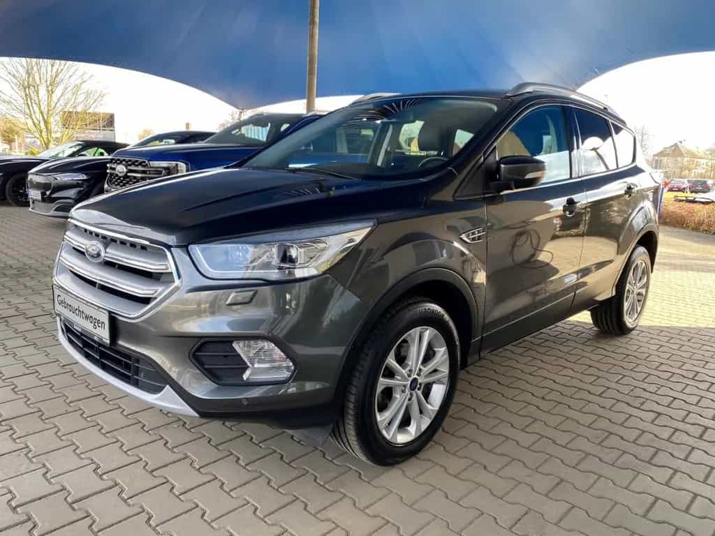 Ford Kuga Titanium+AHK+Xenon+PDC+BLIS+KeyFree+Winter 04/2018-photo-2