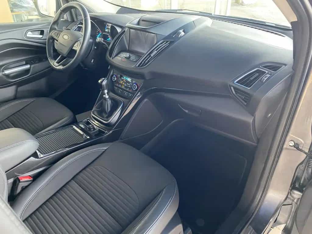 Ford Kuga Titanium+AHK+Xenon+PDC+BLIS+KeyFree+Winter 04/2018-photo-26