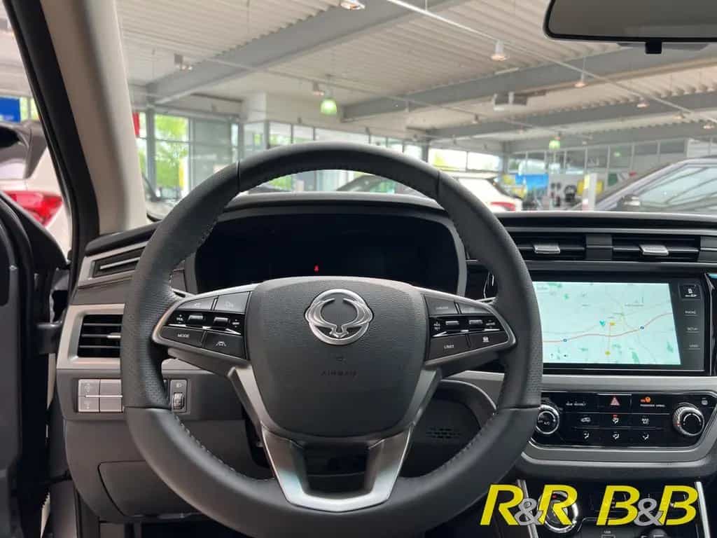 KGM Korando Nomad+ 1.5 GDI AT NAVI+KLIMA+CARPLAY+SHZ null-photo-11