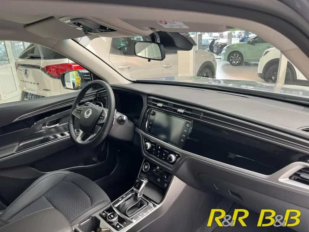 KGM Korando Nomad+ 1.5 GDI AT NAVI+KLIMA+CARPLAY+SHZ null-photo-12