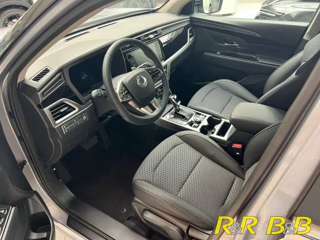 KGM Korando Nomad+ 1.5 GDI AT NAVI+KLIMA+CARPLAY+SHZ null-photo-6