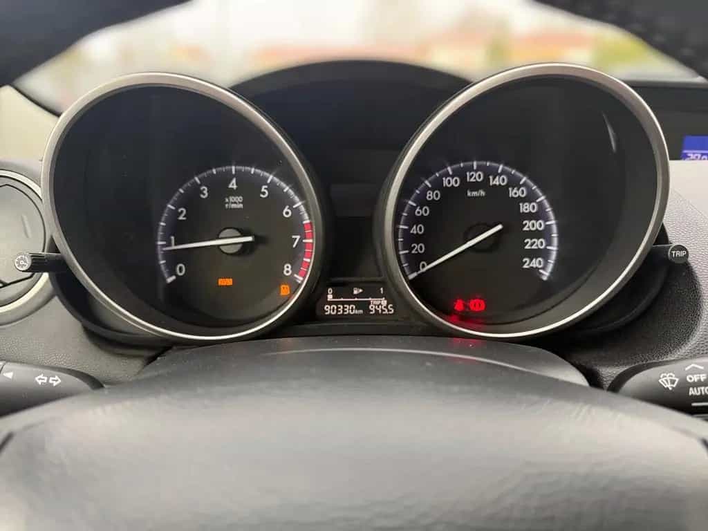 Mazda 3 1.6 Edition Tempomat Sitzheizung AHK Klimaaut. 12/2012-photo-10