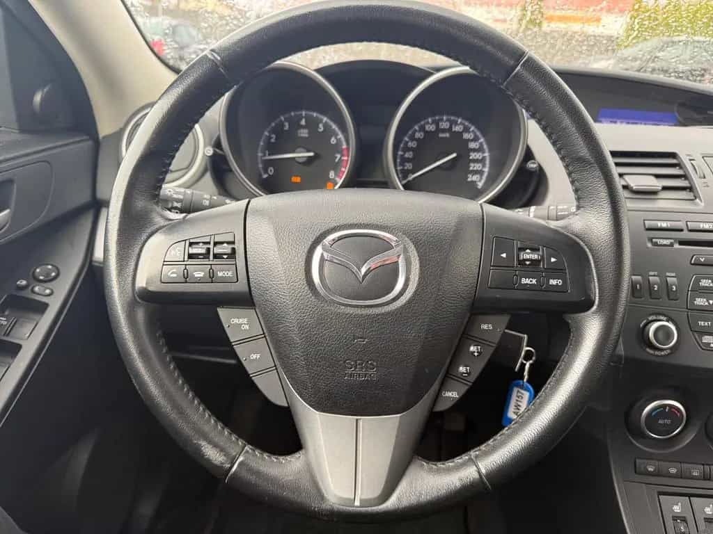 Mazda 3 1.6 Edition Tempomat Sitzheizung AHK Klimaaut. 12/2012-photo-21