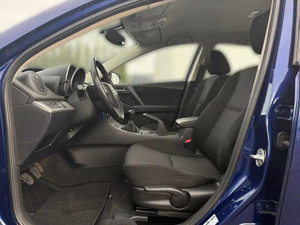 Mazda 3 1.6 Edition Tempomat Sitzheizung AHK Klimaaut. 12/2012-photo-9