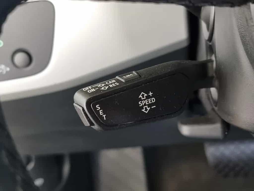 Audi A4 35 TDI DSG LED AHK SHZ Tempomat Leder 09/2020-photo-17