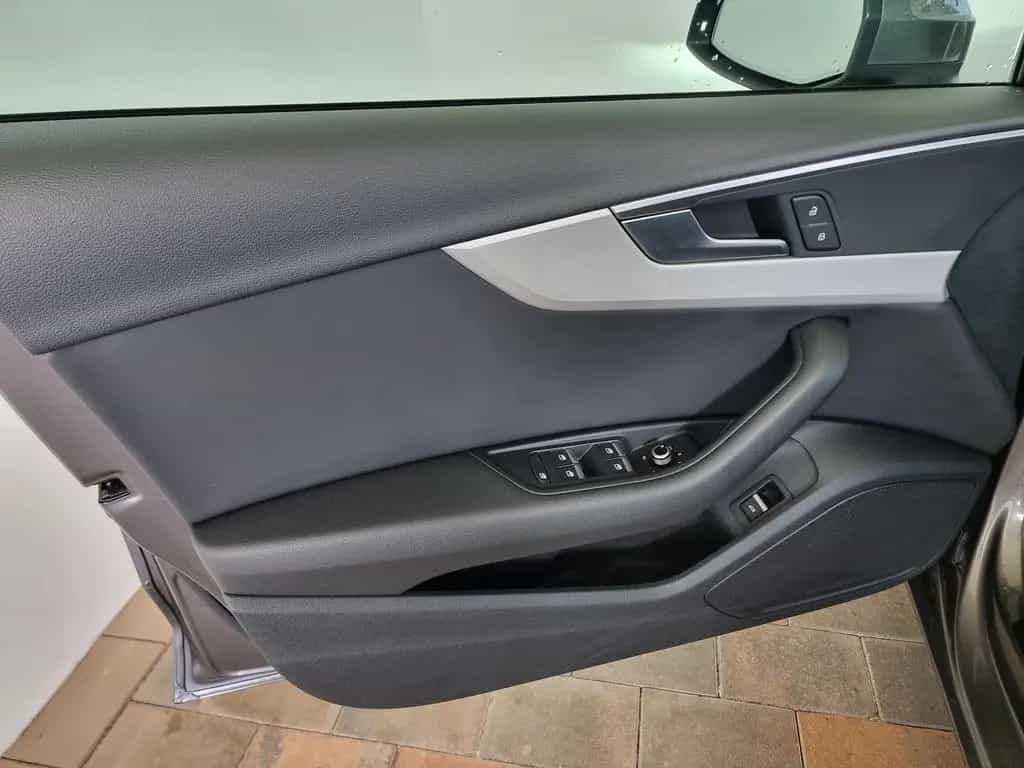 Audi A4 35 TDI DSG LED AHK SHZ Tempomat Leder 09/2020-photo-25