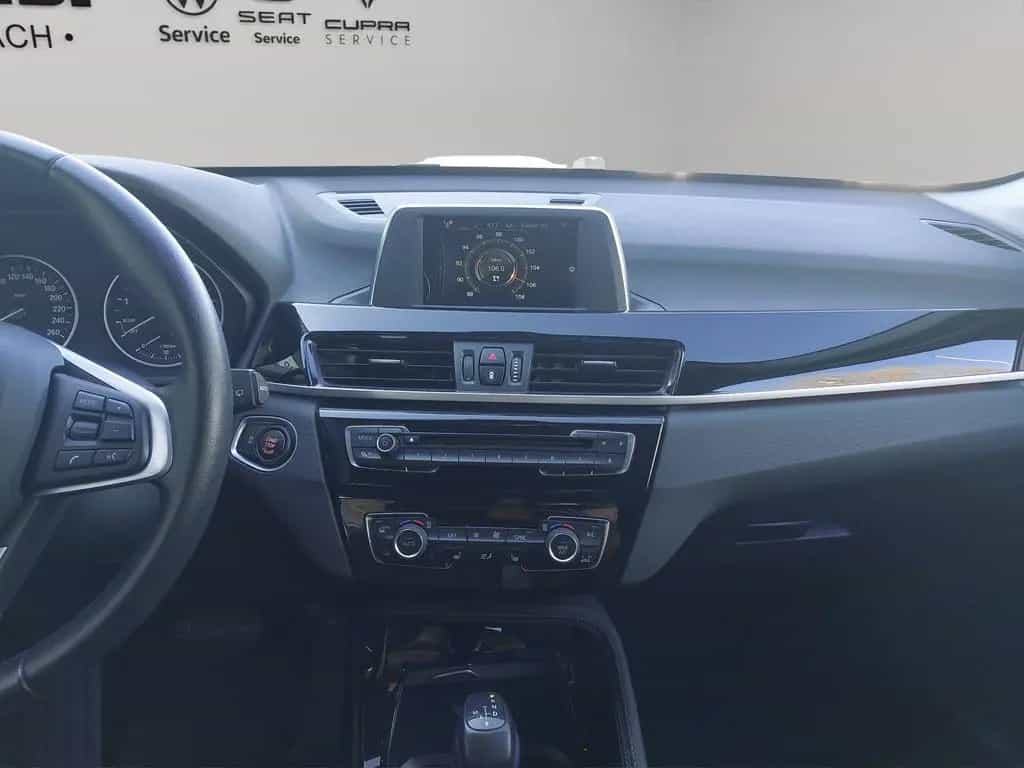 BMW X1 SDrive 09/2016-photo-12