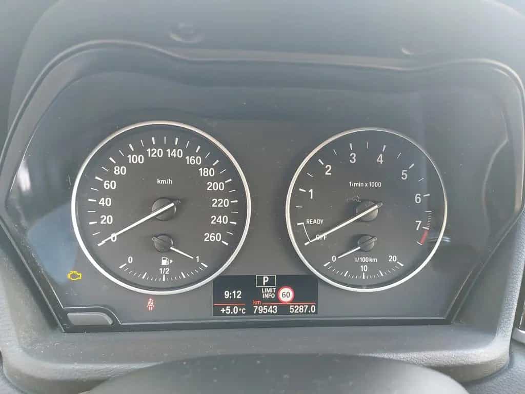 BMW X1 SDrive 09/2016-photo-9