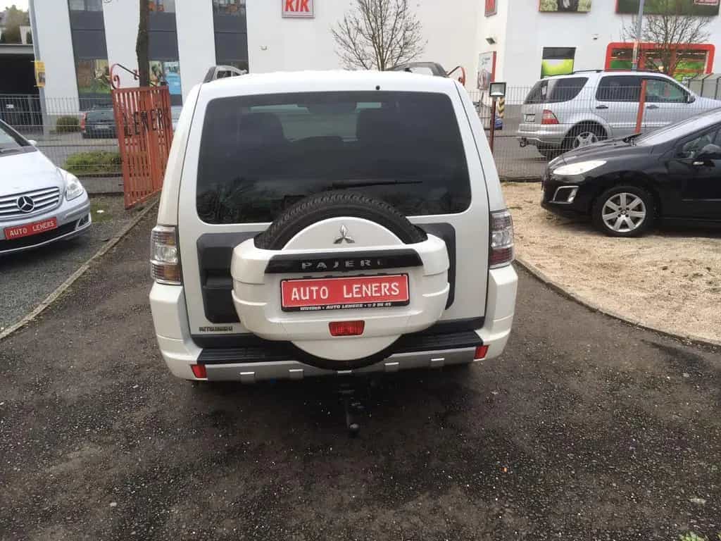 Mitsubishi Pajero 3,2 DI-D 4WD Top Automatik*1.HAND* 01/2014-photo-3