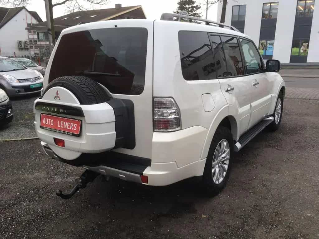Mitsubishi Pajero 3,2 DI-D 4WD Top Automatik*1.HAND* 01/2014-photo-4