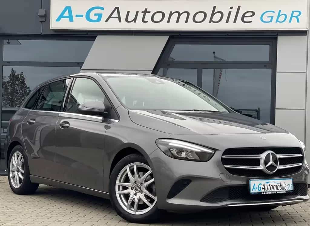 Mercedes-Benz B-Class 180 Style Automatik NUR 46 TKM AHK LED KAMERA 02/2019-photo-0