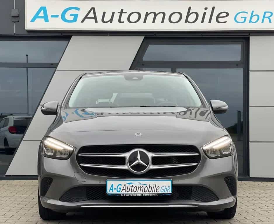 Mercedes-Benz B-Class 180 Style Automatik NUR 46 TKM AHK LED KAMERA 02/2019-photo-1
