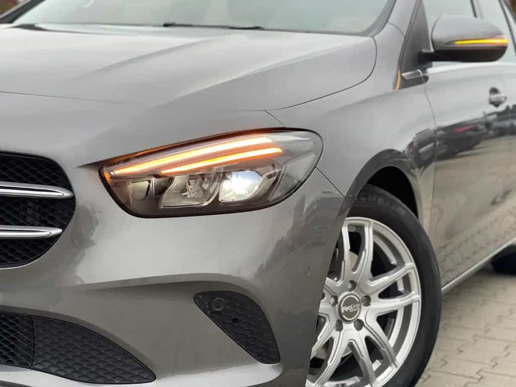 Mercedes-Benz B-Class 180 Style Automatik NUR 46 TKM AHK LED KAMERA 02/2019-photo-4