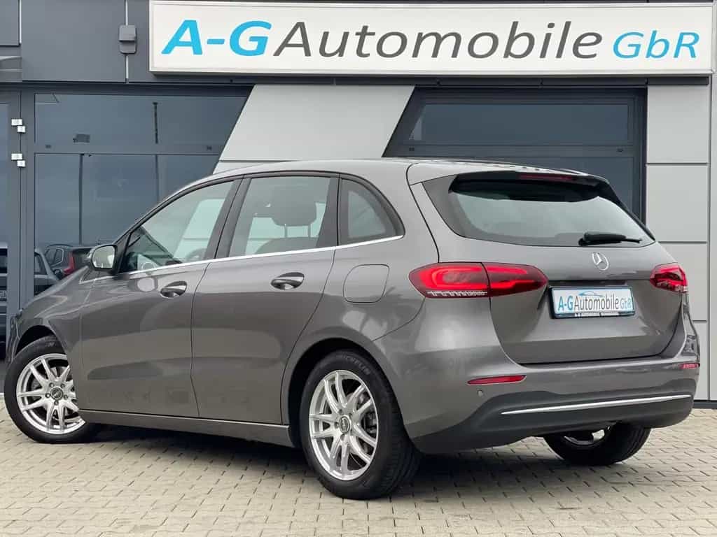 Mercedes-Benz B-Class 180 Style Automatik NUR 46 TKM AHK LED KAMERA 02/2019-photo-6