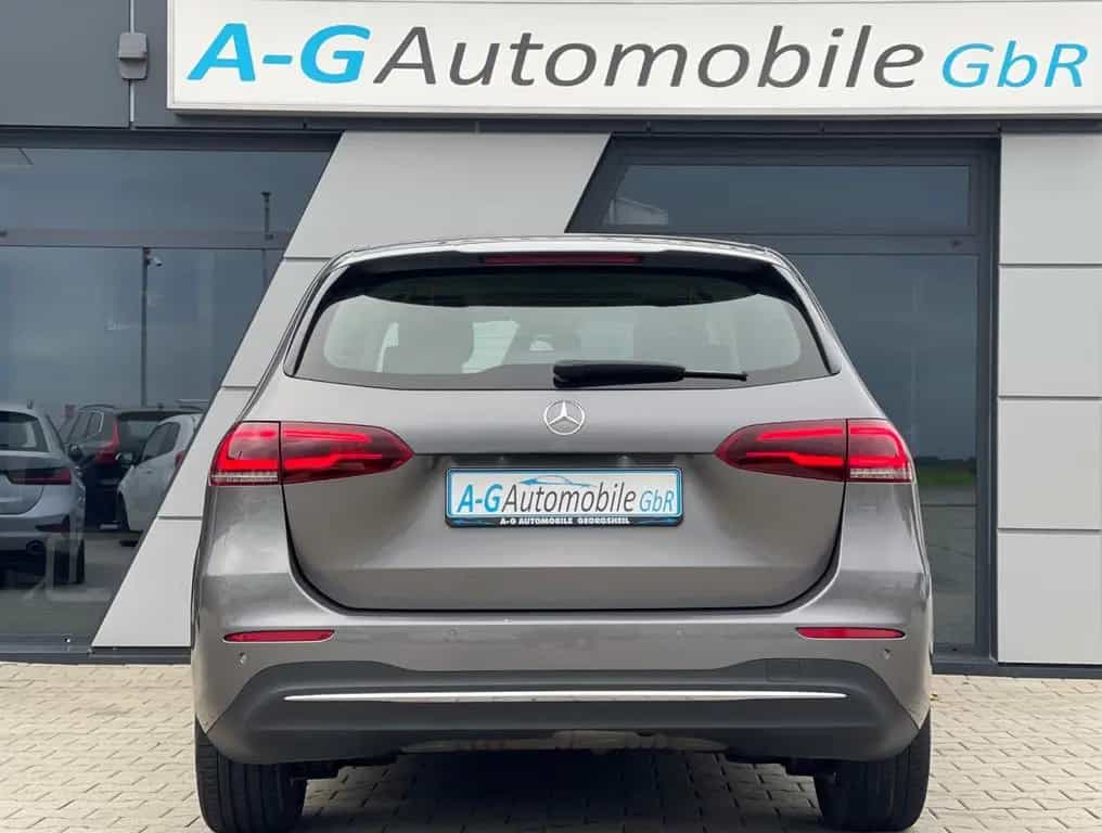 Mercedes-Benz B-Class 180 Style Automatik NUR 46 TKM AHK LED KAMERA 02/2019-photo-7