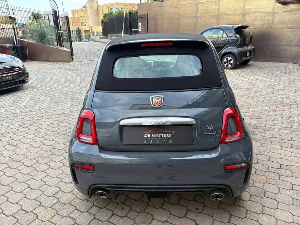 Abarth 595 C 1.4 Turbo T-Jet 145 CV 10/2017-photo-4