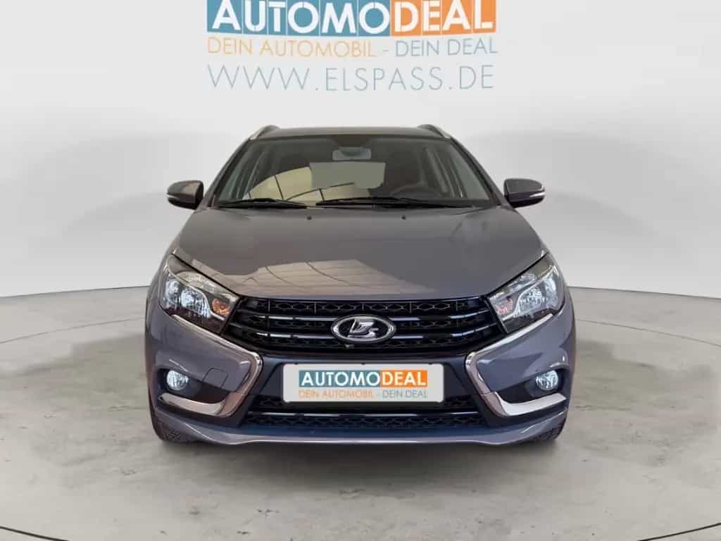 Lada Vesta SW SITZ.HZG TEMPOMAT ALU BLUETOOTH KLIMA M 09/2018-photo-2