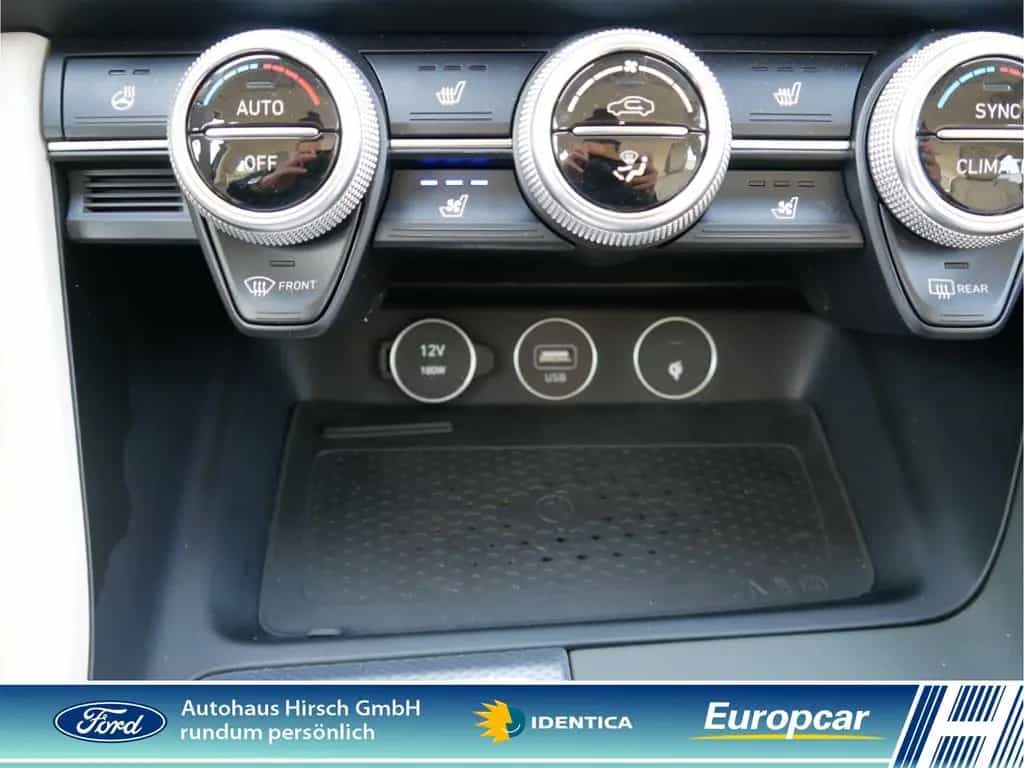 Genesis G70 Luxury 4WD 2.0 T-GDI EU6d AD Leder LED ACC 06/2022-photo-23