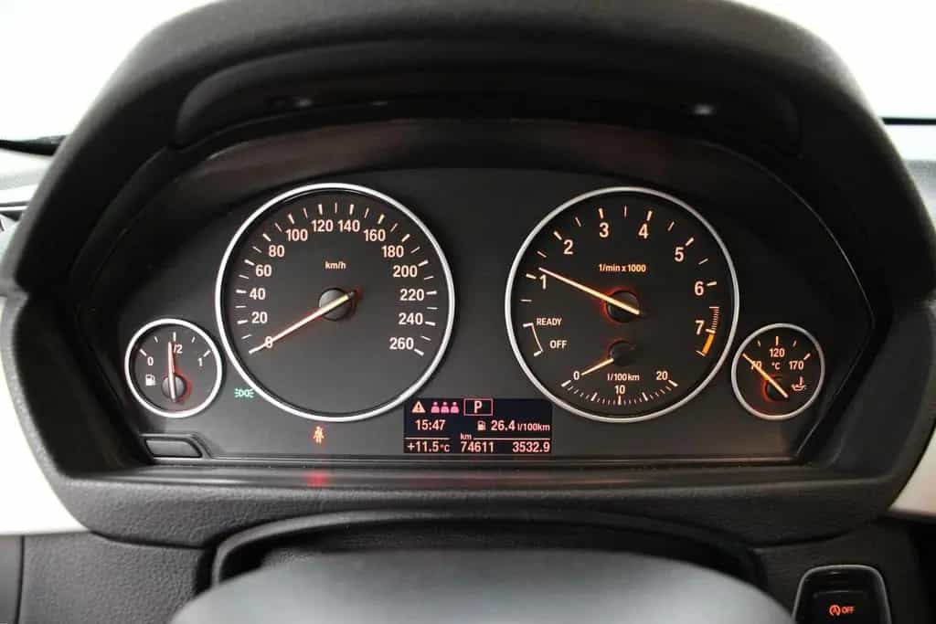 BMW 318 i Touring Autom. LED KLIMA EL.HECKKLAPPE PDC+ 12/2018-photo-14