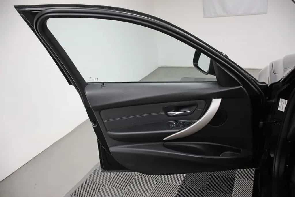 BMW 318 i Touring Autom. LED KLIMA EL.HECKKLAPPE PDC+ 12/2018-photo-6