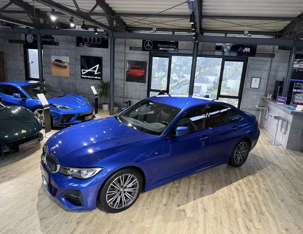 BMW 3 Series 330 i M Sport*KAMERA*LED*NAVI* 12/2019-photo-1
