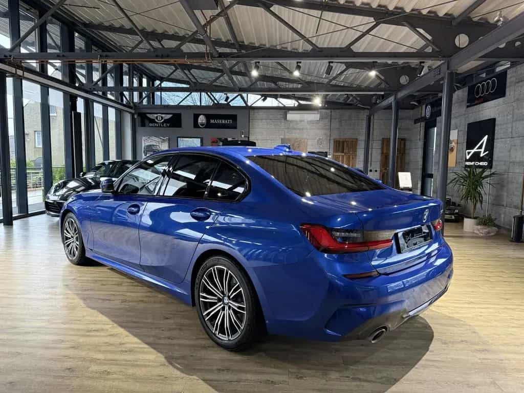 BMW 3 Series 330 i M Sport*KAMERA*LED*NAVI* 12/2019-photo-3