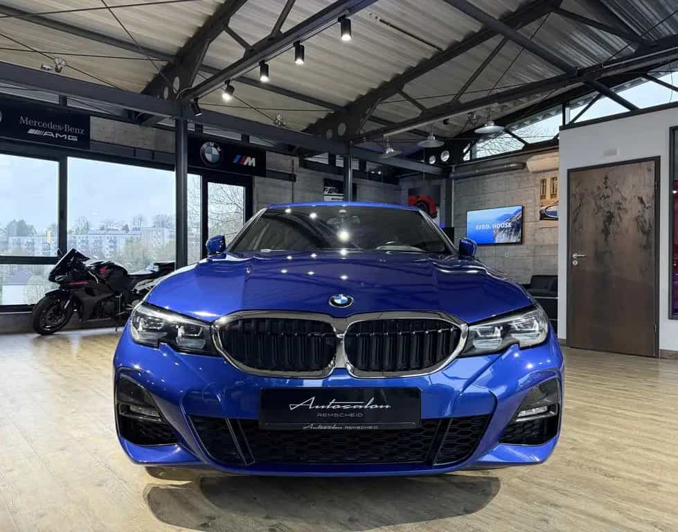 BMW 3 Series 330 i M Sport*KAMERA*LED*NAVI* 12/2019-photo-8