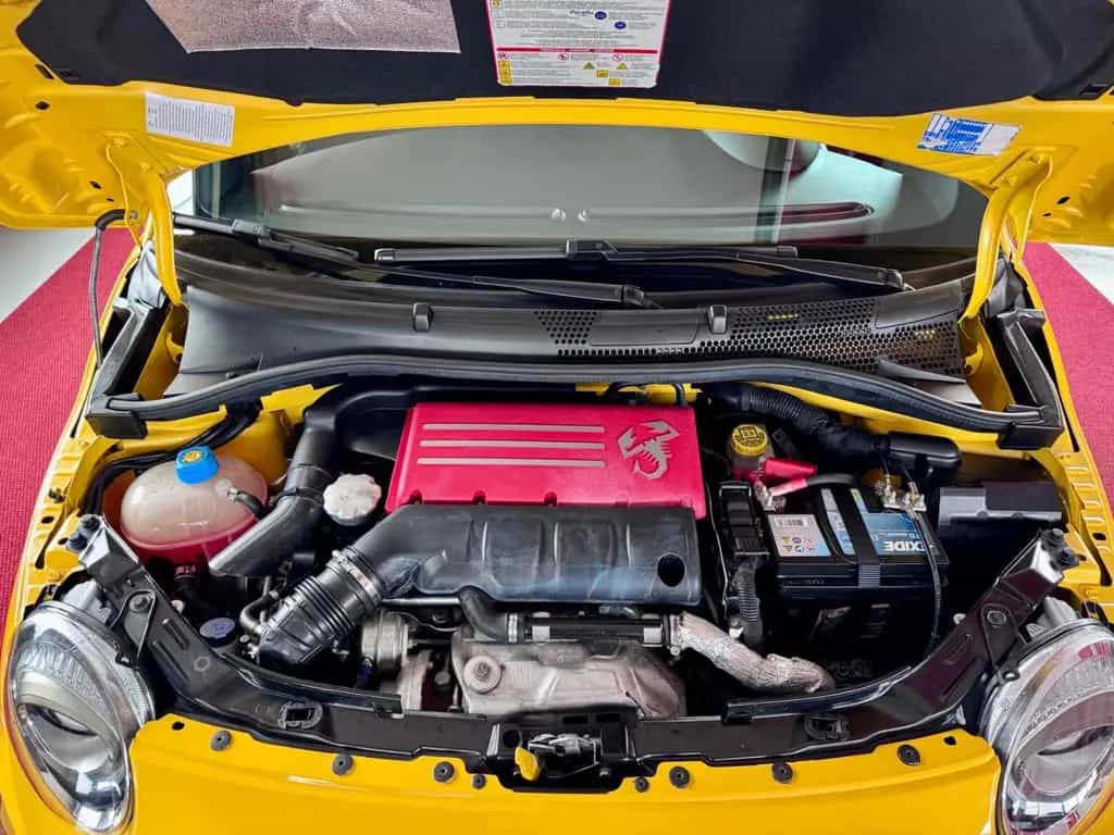 Abarth 595 Turismo Leder Automatik Navi Pano Competizio 09/2016-photo-25