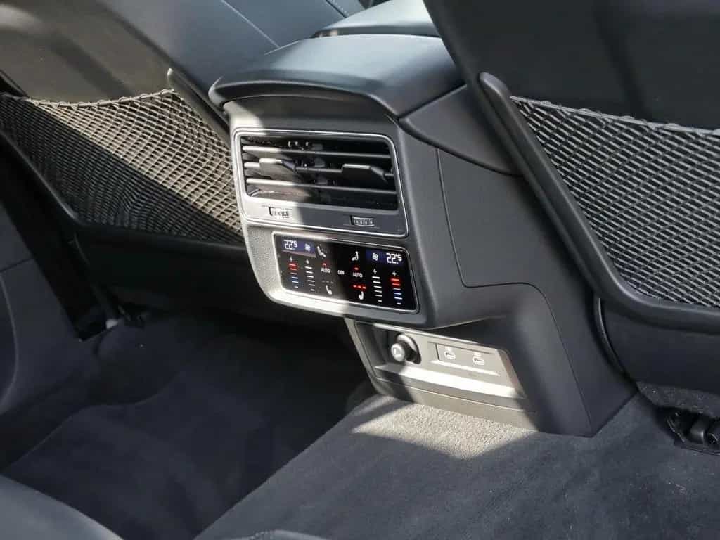 Audi RSQ8 RS Q8 AHK*Air*B&O*Pano*305 km/h*Sitzbel.*Massage 01/2023-photo-16