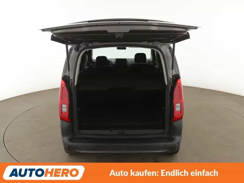 Citroën Berlingo 1.5 Blue-HDi Feel M*NAVI*TEMPO*CAM*PDC* 04/2019-photo-16