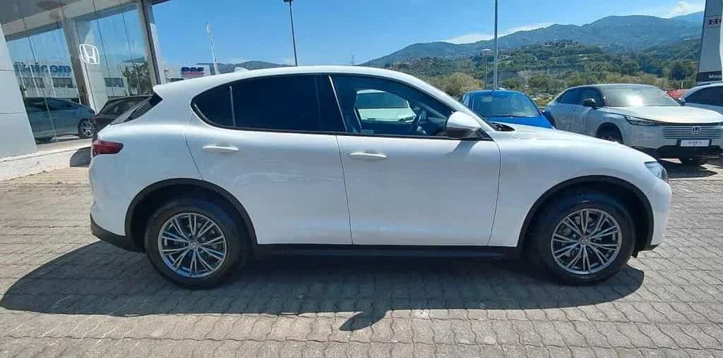 Alfa Romeo Stelvio 2.2 Turbodiesel 210 CV AT8 Q4 11/2017-photo-3