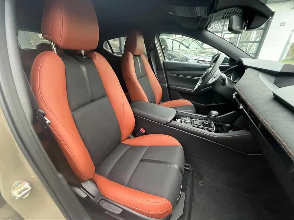 Mazda 3 2.5L e-SKYACTIV G 140ps 6AT FWD Nagisa 03/2026-photo-11